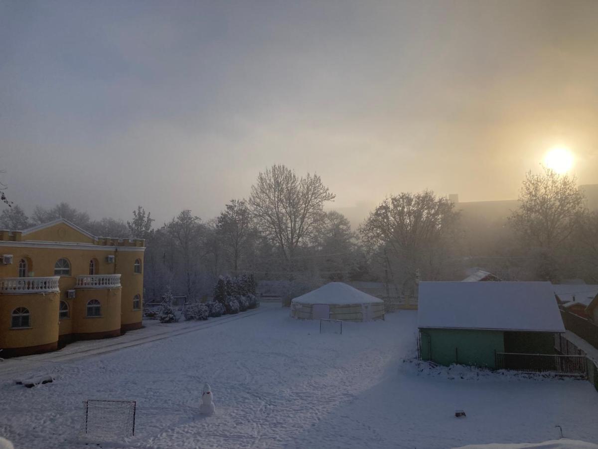 Kastély Panzió Hajdúszoboszló Esterno foto